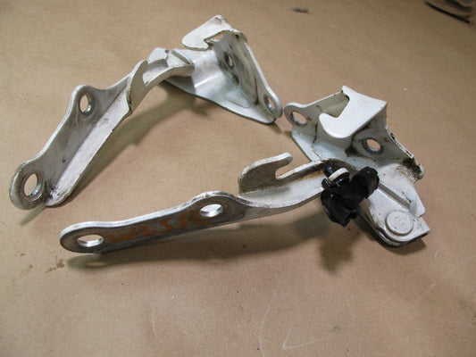 01-06 Lexus UCF30L LS430 Set of 2 Front Left & Right Hood Hinge OEM