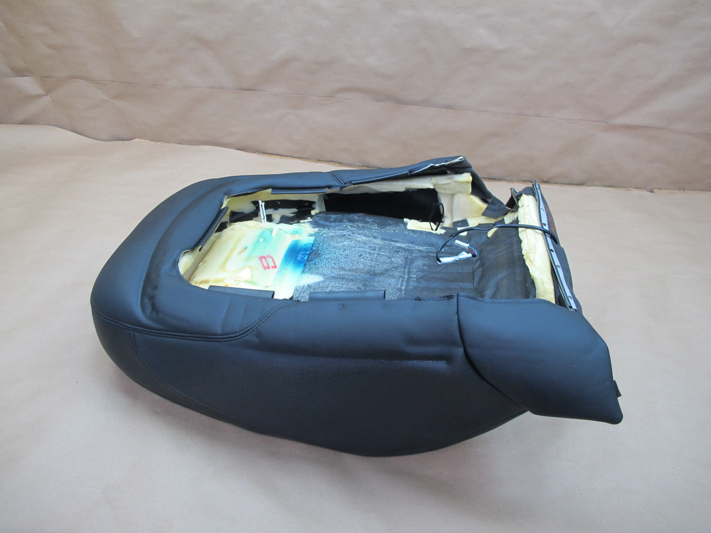 14-17 Maserati Ghibli M157 Front Right Seat Upper Leather Cushion OEM