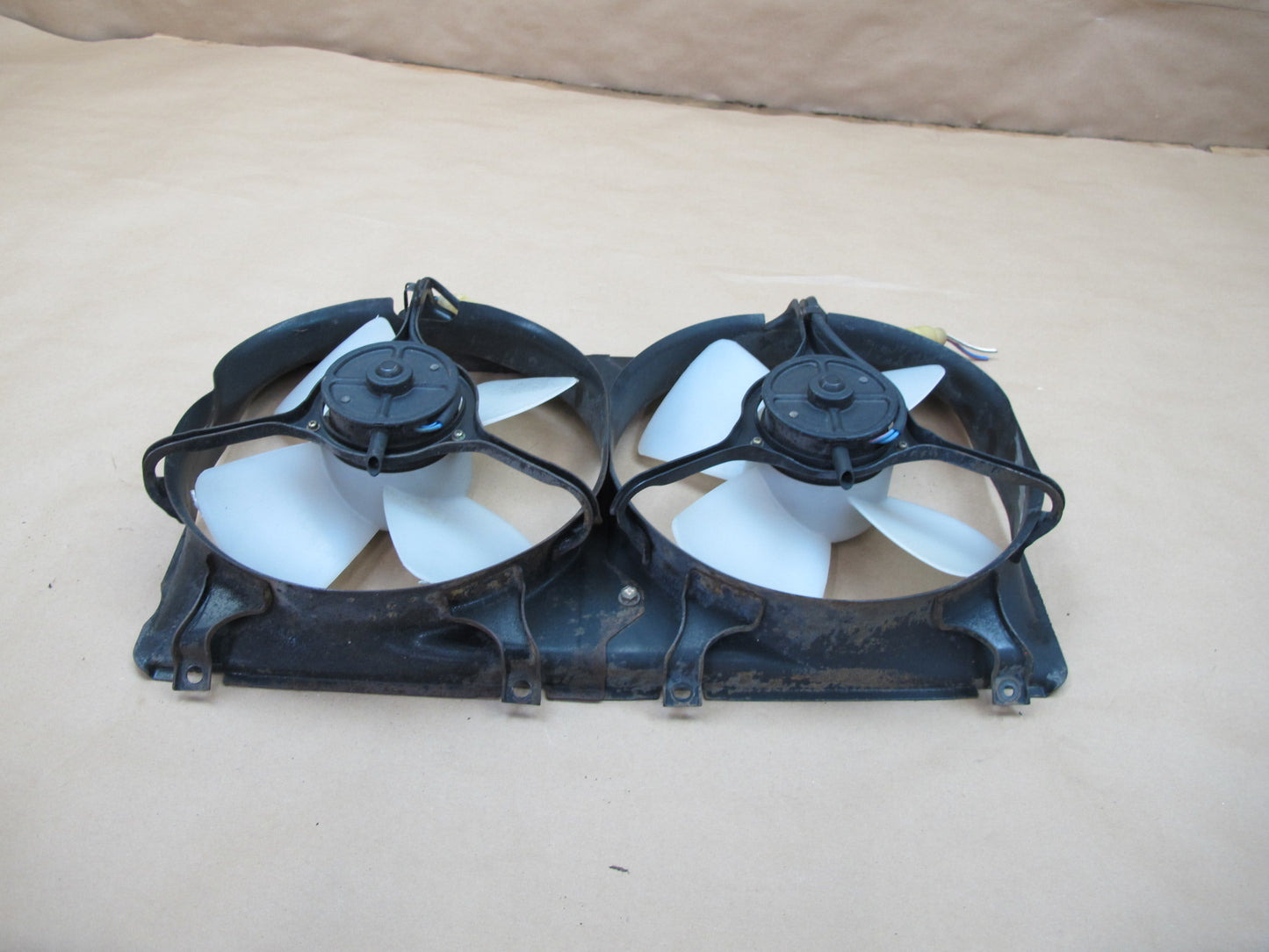 87-89 Toyota MR2 AW15 4AGELC Engine Radiator Dual Cooling Fan Motor Shroud OEM