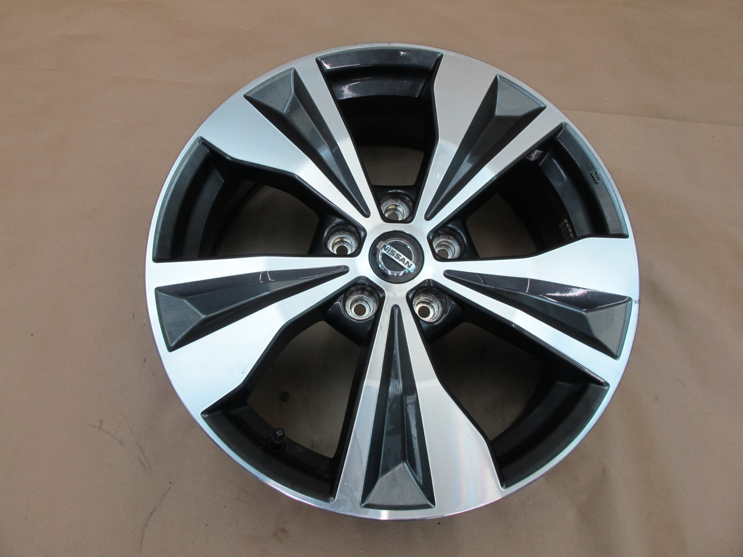 19-21 Nissan Murano Factory R18" Alloy Wheel Rim 18x7.5J ET50 w Tmps OEM