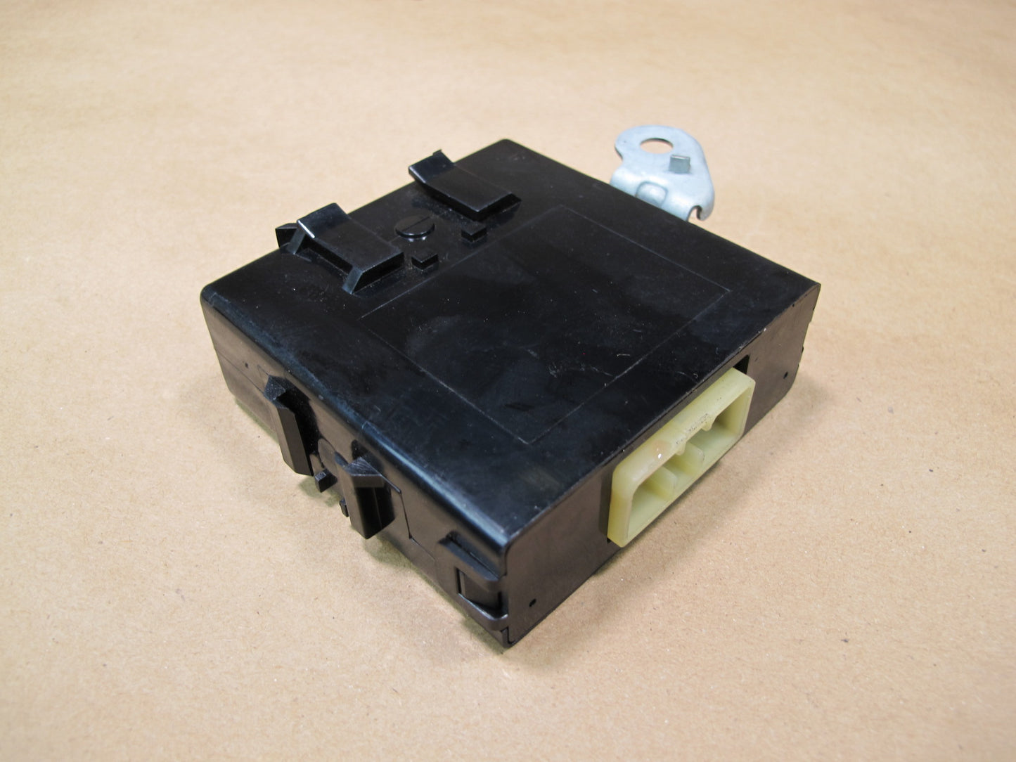 87-89 Toyota MR2 AW15 Cooling Fan Relay Module 85927-17040 OEM