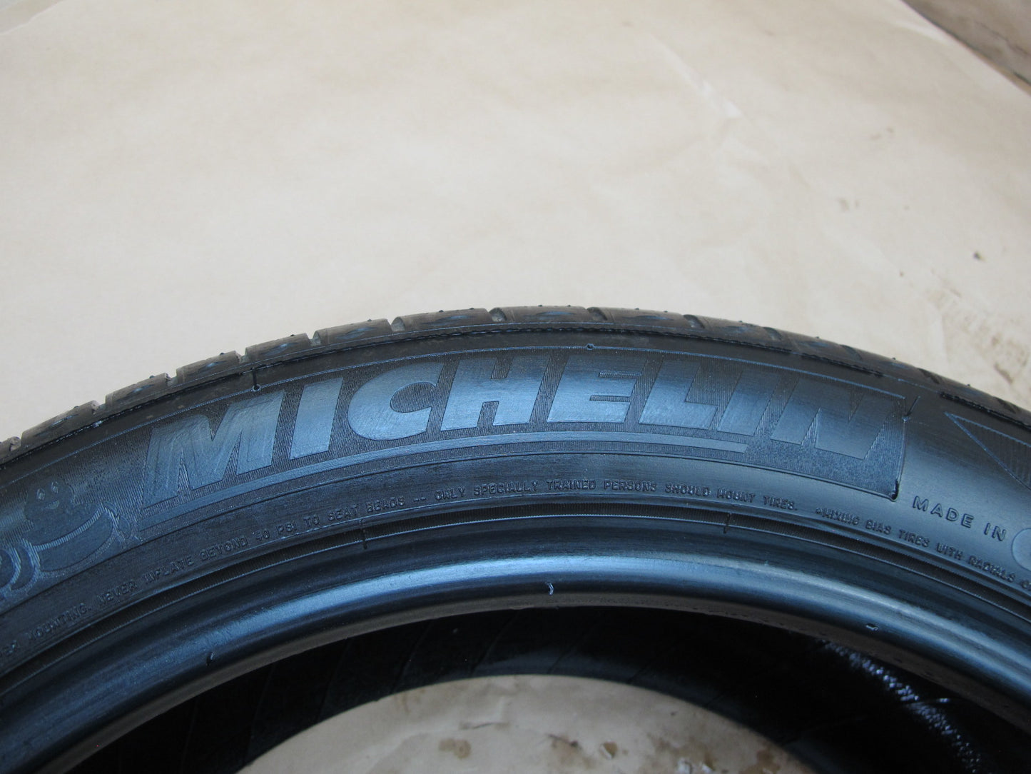 Michelin Primacy MXM4 A/S Tire 275/40 R19 101H 4420 7/32 Tread