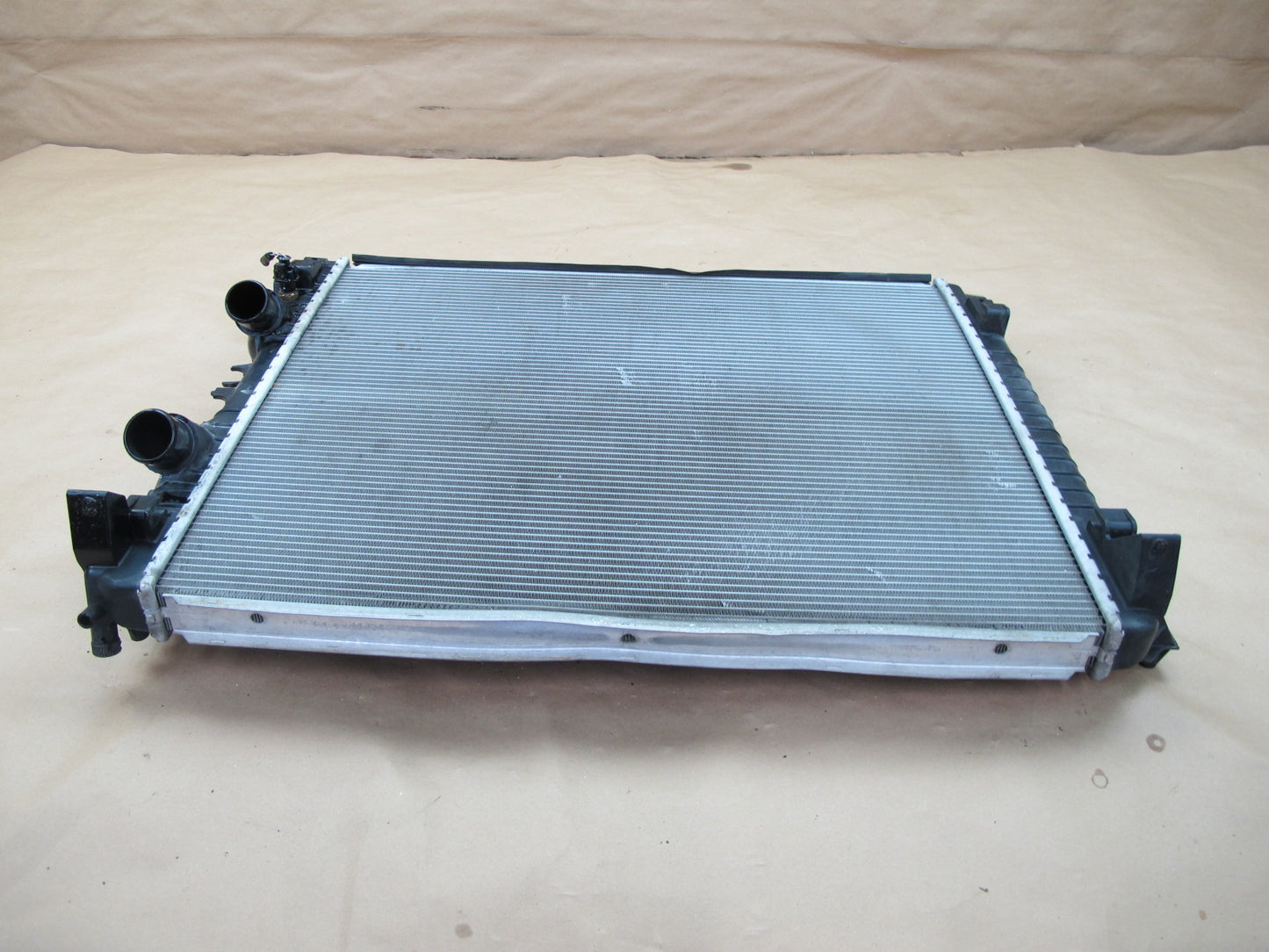 14-19 Maserati Ghibli M157 Engine Radiator 16472874 OEM