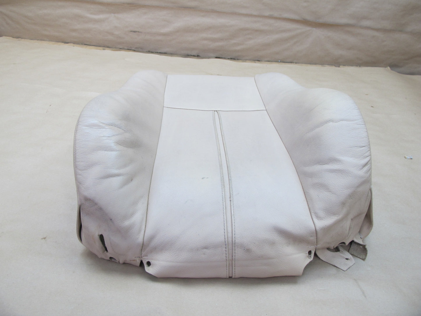 98-03 BMW E39 5-SERIES Front Right Side Sport Seat Upper Cushion Beige OEM