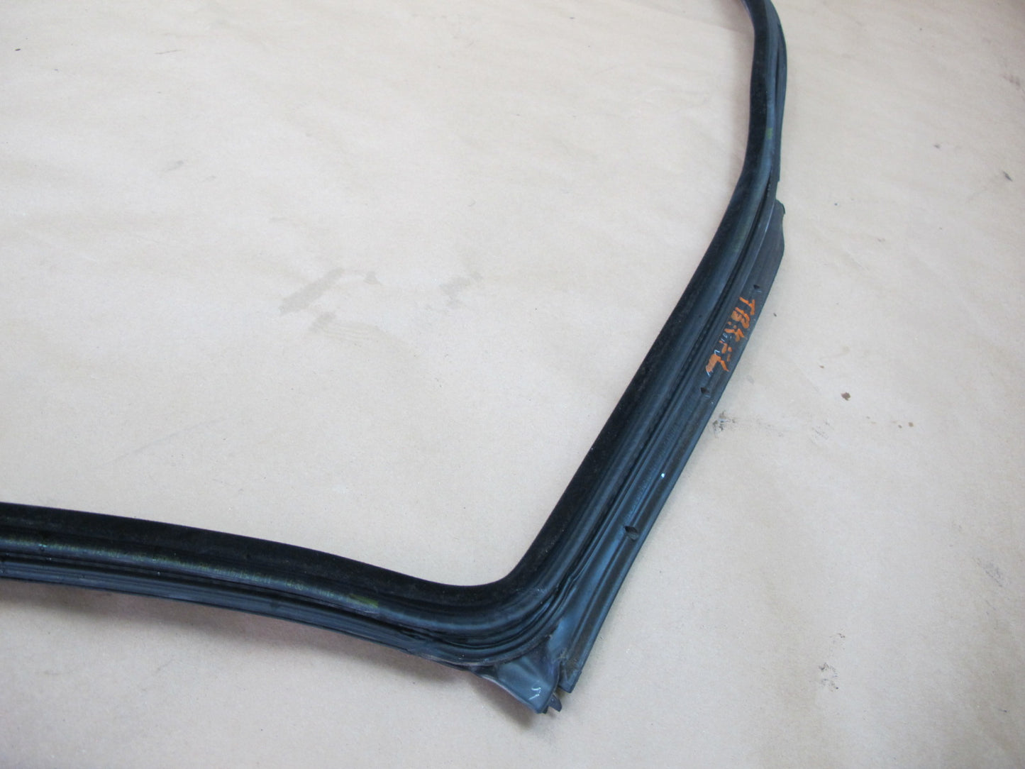 07-13 BMW E92 Coupe Set of 2 Left & Right Door Weatherstrip Gasket Seal OEM