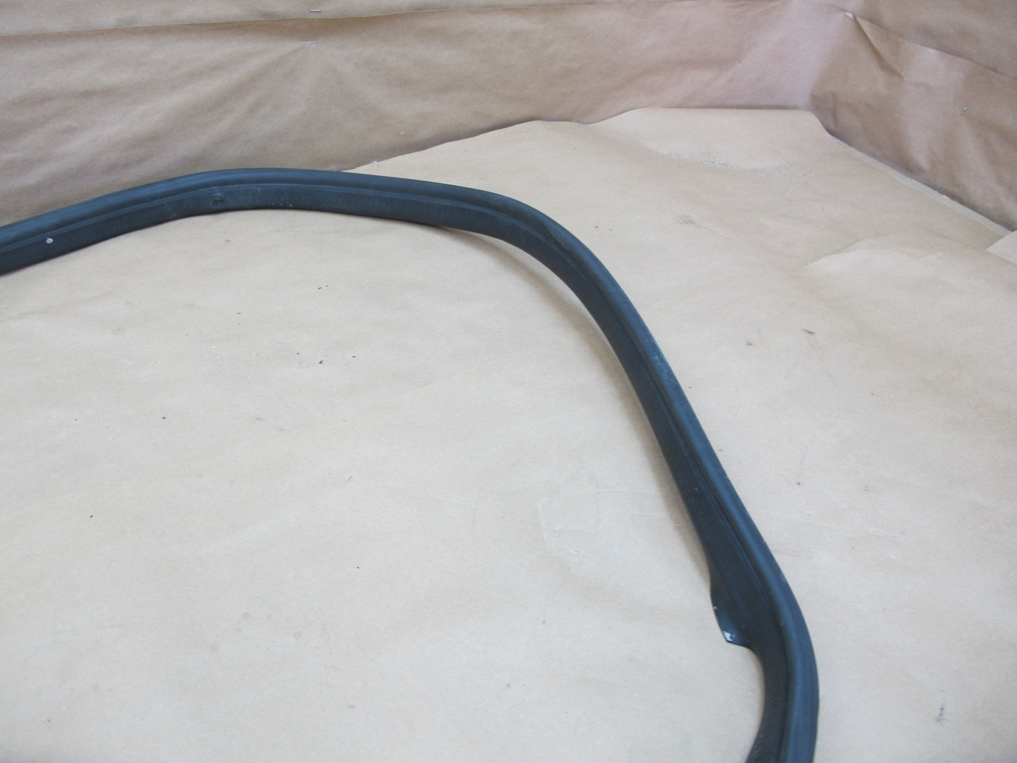 07-13 Mercedes W221 S Rear Trunk Weatherstrip Rubber Seal OEM