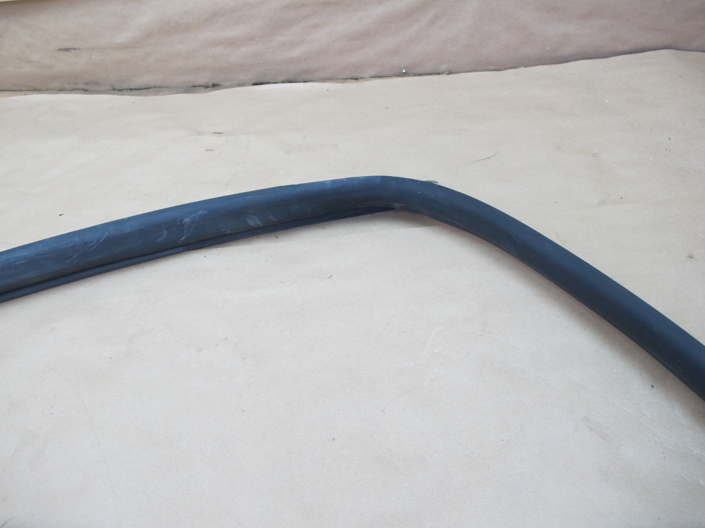 14-19 Maserati Ghibli M157 Front Left Door Weatherstrip Rubber Seal OEM