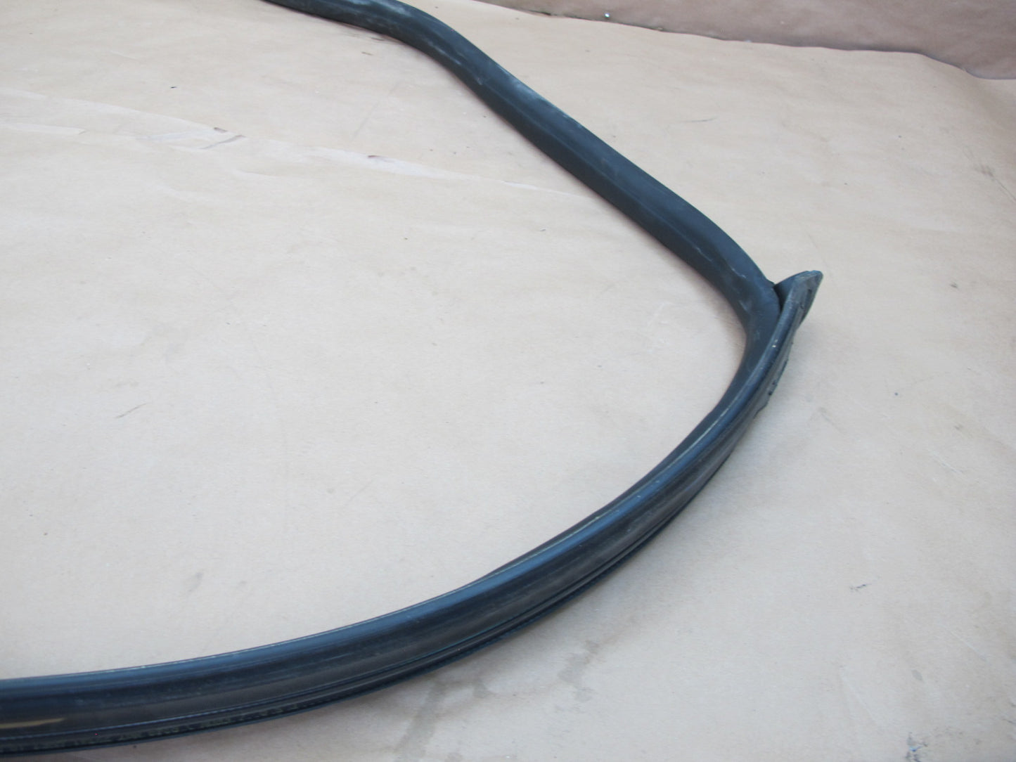 14-19 Maserati Ghibli M157 Front Left Door Weatherstrip Rubber Seal OEM