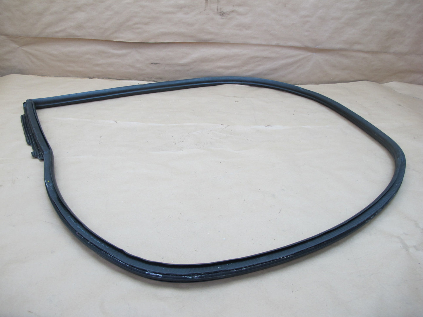 1999-2005 Porsche 911 Carrera 996 Left & Right Side Door Weather Strip Seal Set