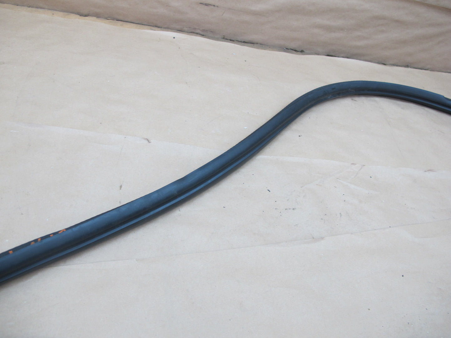 1999-2005 Porsche 911 Carrera 996 Left & Right Side Door Weather Strip Seal Set