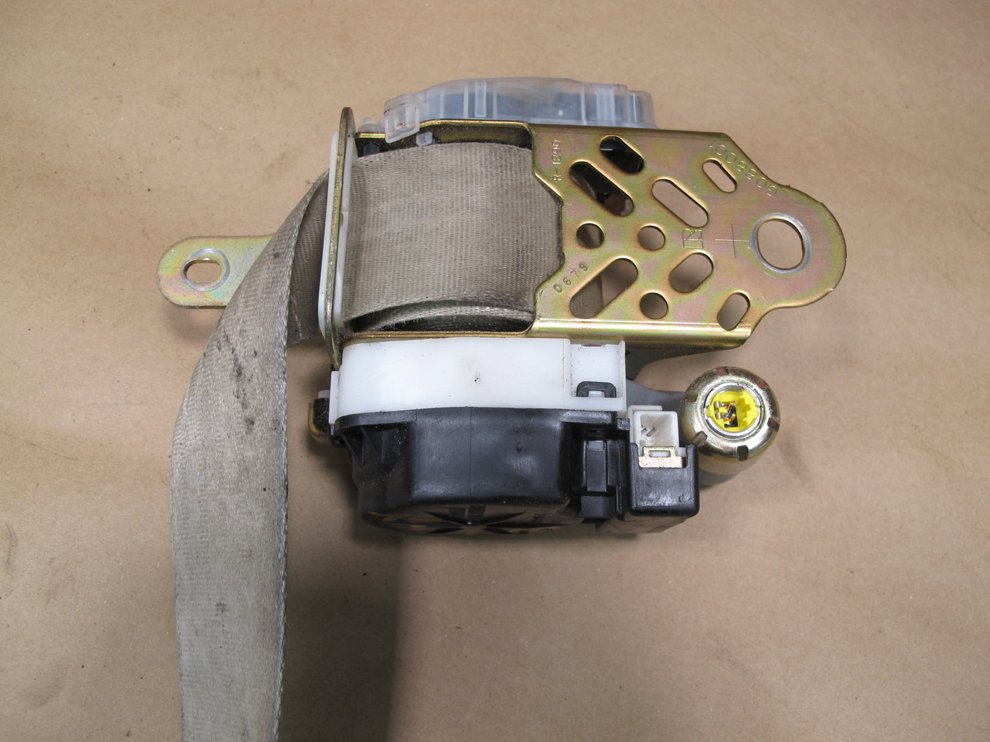 01-06 LEXUS LS430 FRONT RIGHT & LEFT SIDE SEATBELT RETRACTOR SET OEM