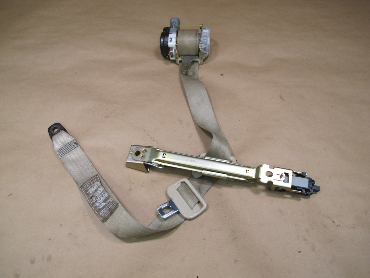 01-06 LEXUS LS430 FRONT RIGHT & LEFT SIDE SEATBELT RETRACTOR SET OEM