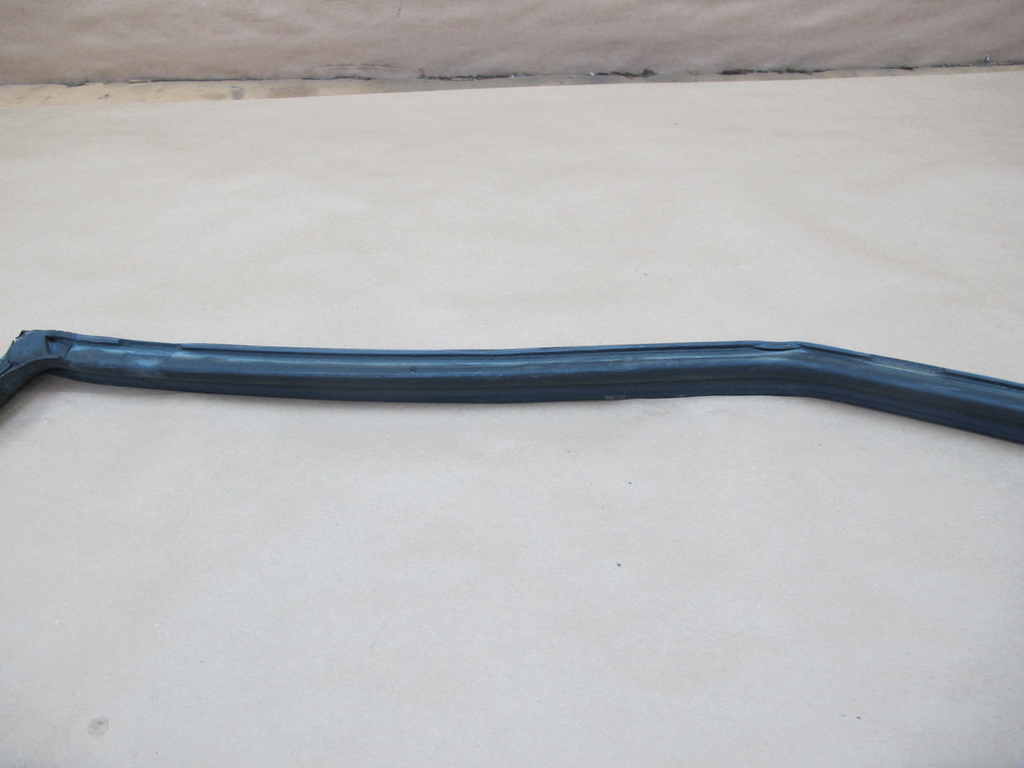 85-89 Toyota MR2 Left & Right Door Weatherstrip Rubber Seal w Channels Set OEM