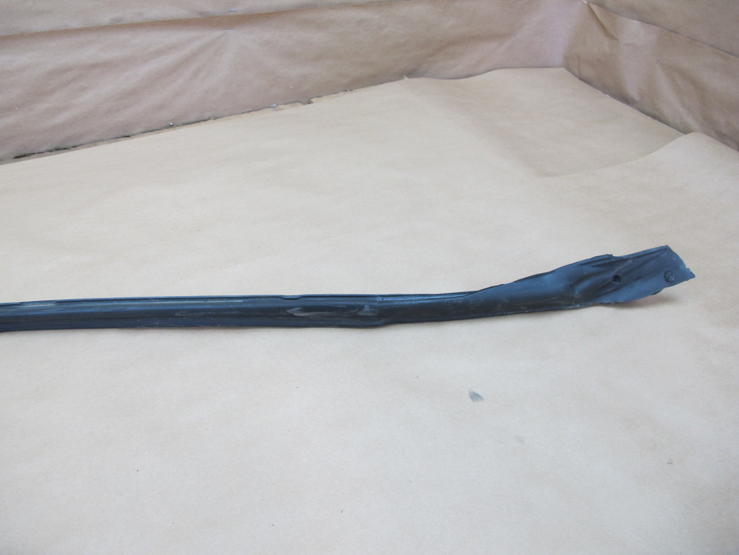 85-89 Toyota MR2 Left & Right Door Weatherstrip Rubber Seal w Channels Set OEM