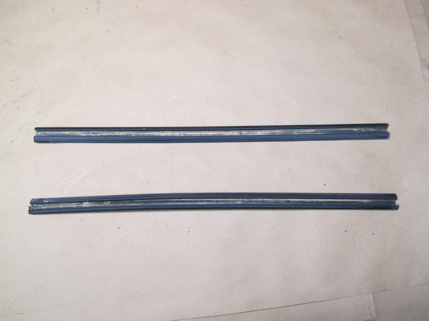 85-89 Toyota MR2 Hardtop Set of 12 Windshield Rear Quarter Molding Trim OEM