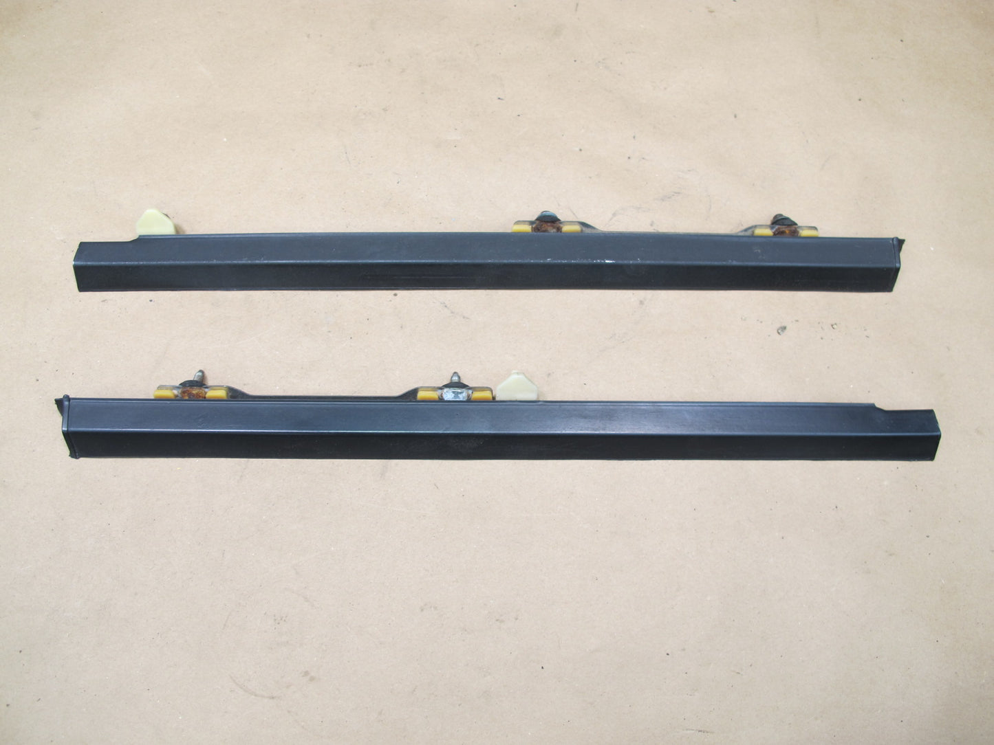 85-89 Toyota MR2 Hardtop Set of 12 Windshield Rear Quarter Molding Trim OEM