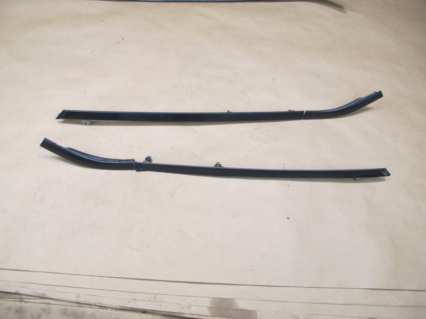 85-89 Toyota MR2 Hardtop Set of 12 Windshield Rear Quarter Molding Trim OEM