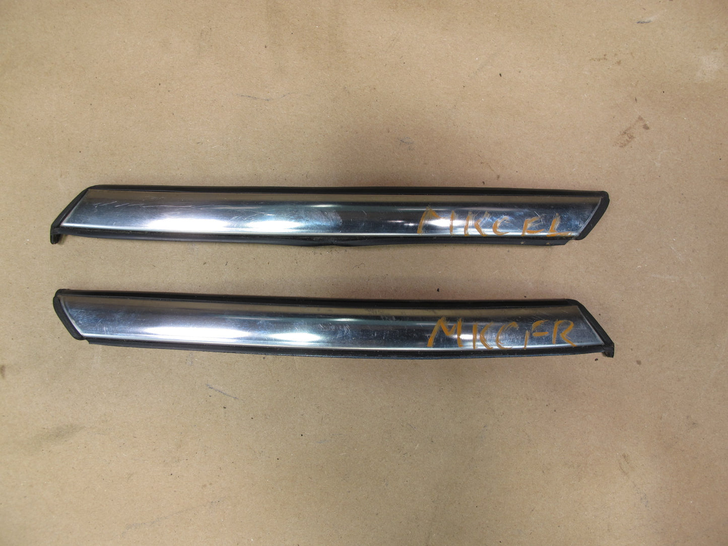 07-15 Mini R55 R56 R57 R58 R59 Set of 2 Front Fender Chrome Trim Molding OEM