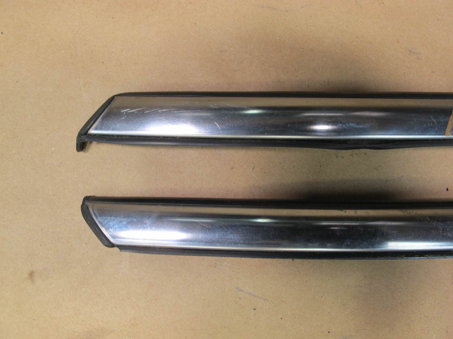 07-15 Mini R55 R56 R57 R58 R59 Set of 2 Front Fender Chrome Trim Molding OEM