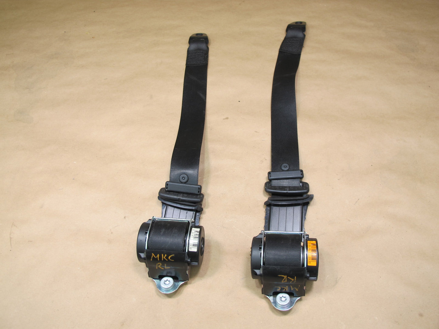 09-15 MINI COOPER S R57 REAR RIGHT & LEFT SIDE SEATBELT RETRACTOR SET OEM