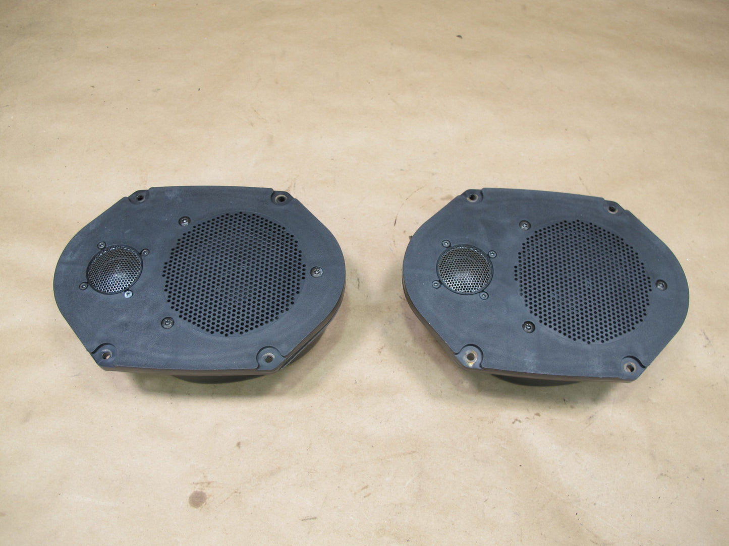 02-05 Ford Thunderbird Set of 2 Left & Right Door Speaker XW7F-18808-CA OEM