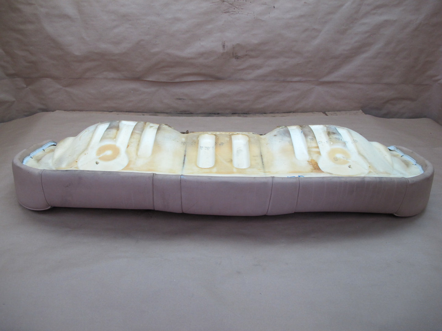 97-03 BMW E39 5-SERIES Sedan Rear Lower Seat Cushion Leather Beige OEM