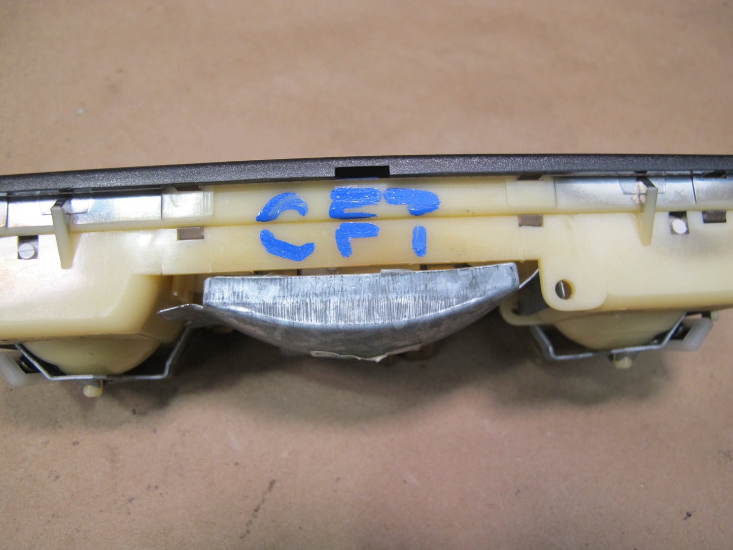 02-05 Ford Thunderbird Overhead Console Dome Reading Light Lamp OEM