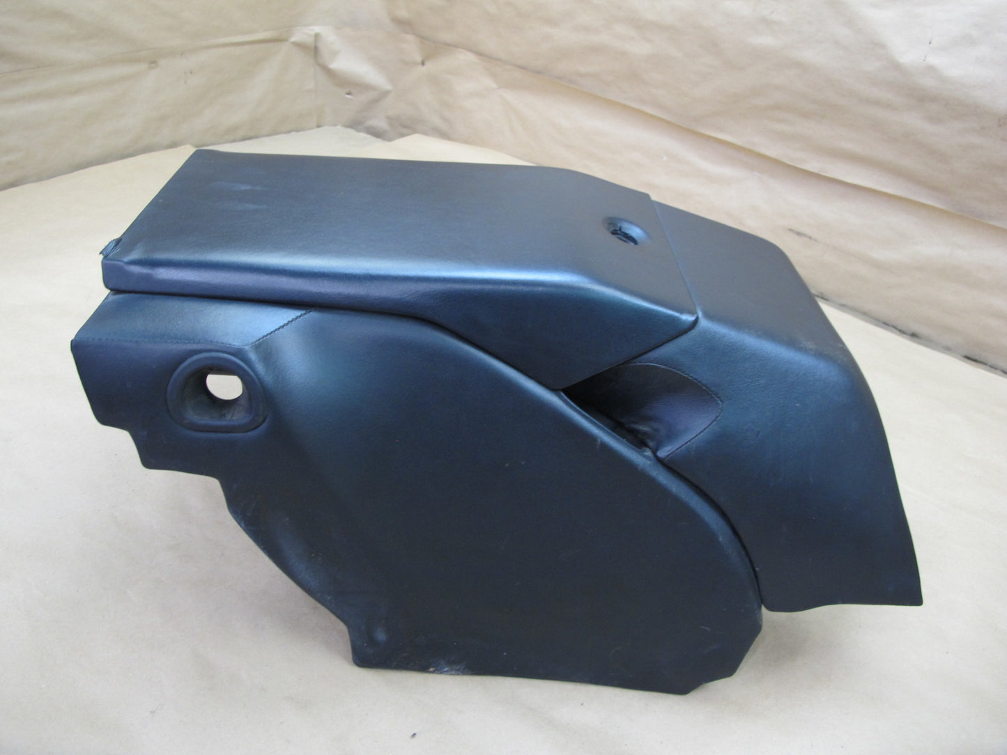 1984-1991 Porsche 928 S Rear Center Console Arm Rest Storage Compartment Black