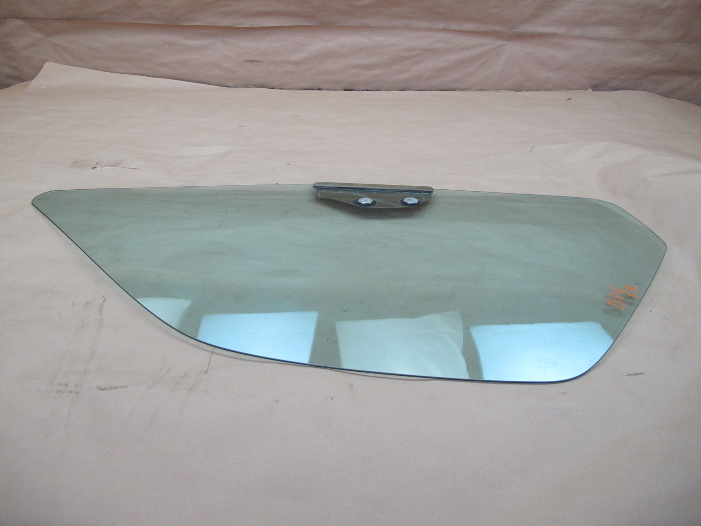 1984-1995 Porsche 928 S Front Right Passenger Side Door Window Glass