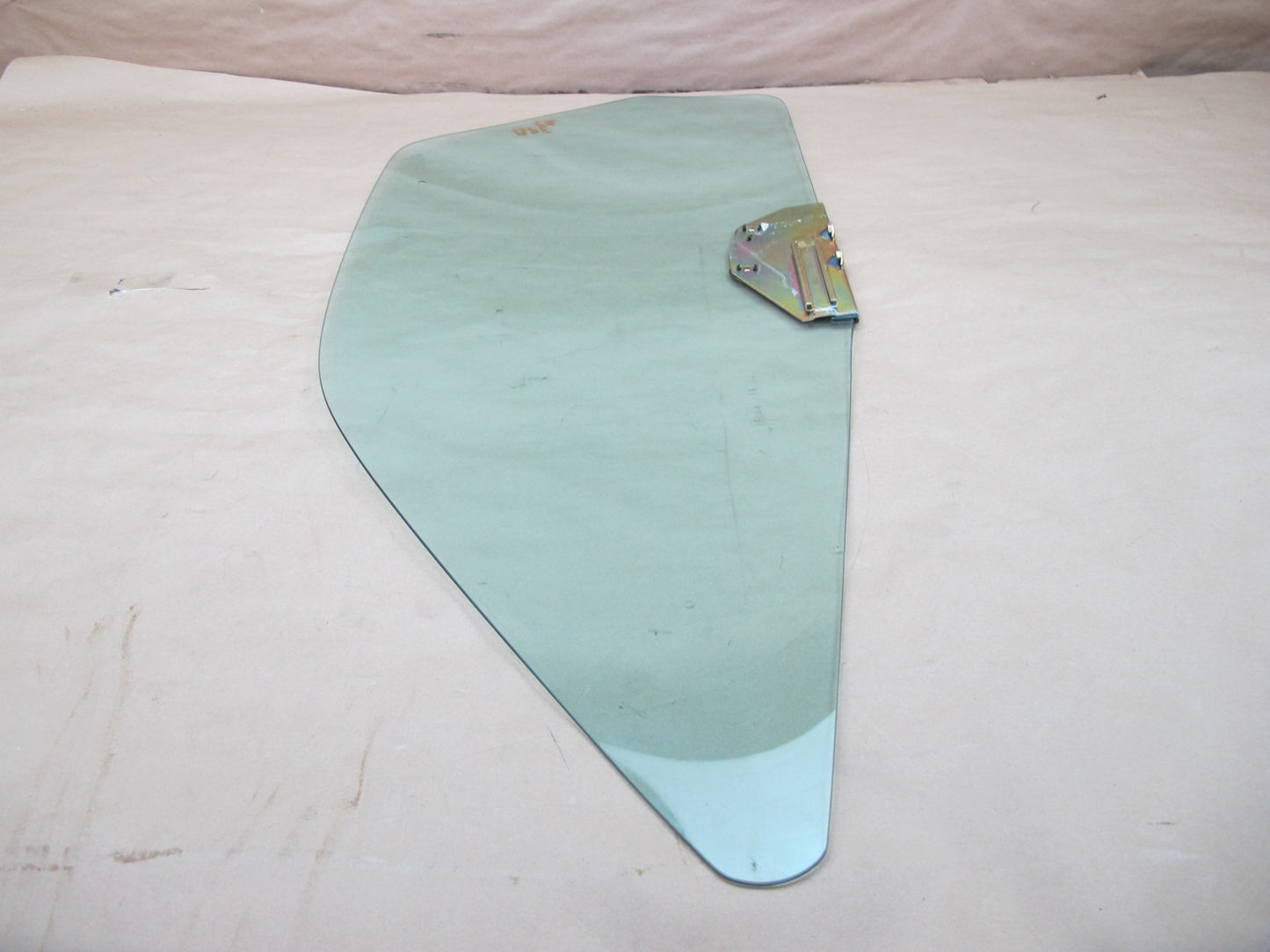 1984-1995 Porsche 928 S Front Right Passenger Side Door Window Glass