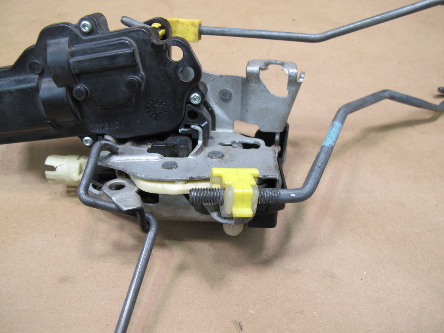 02-05 Ford Thunderbird Left Door Lock Latch Actuator OEM