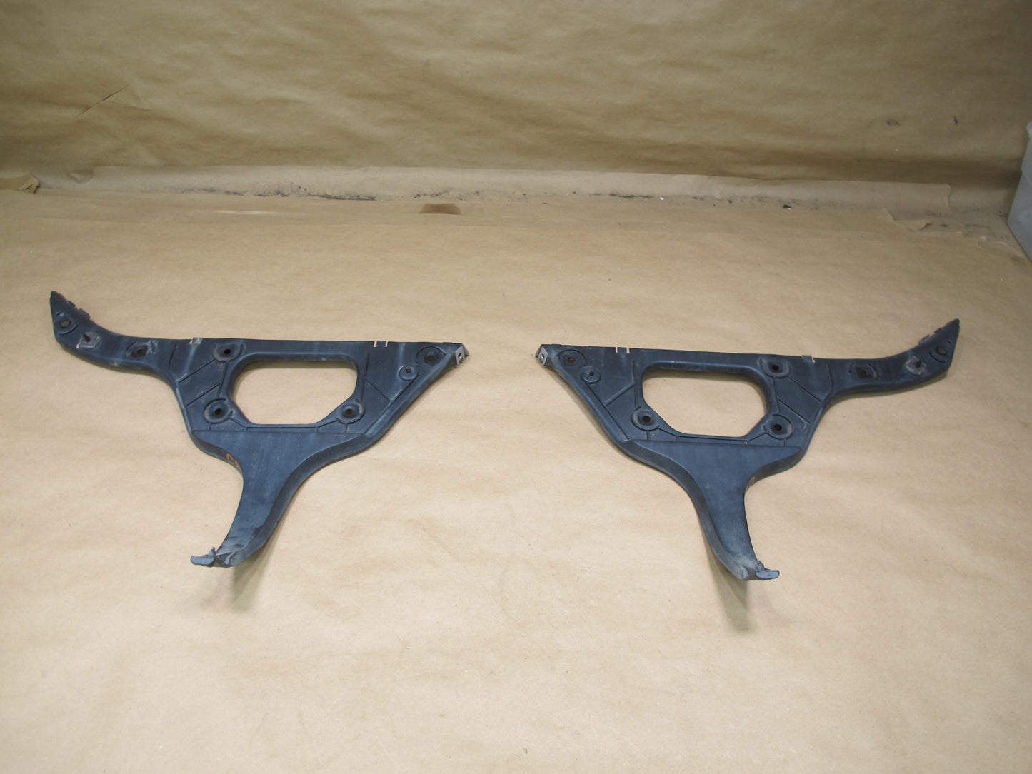 02-05 Ford Thunderbird Set of 2 Rear Bumper Mount Bracket Support OEM