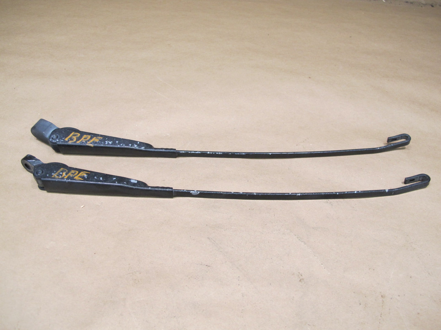 1984-1995 Porsche 928 S Front Left & Right Windshield Wiper Arm Set of 2