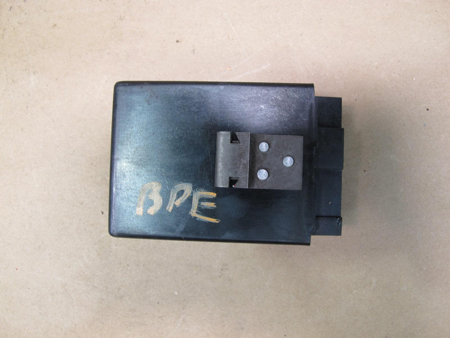 1984-1991 Porsche 928 S Anti Theft Alarm Control Relay Module 92863710400