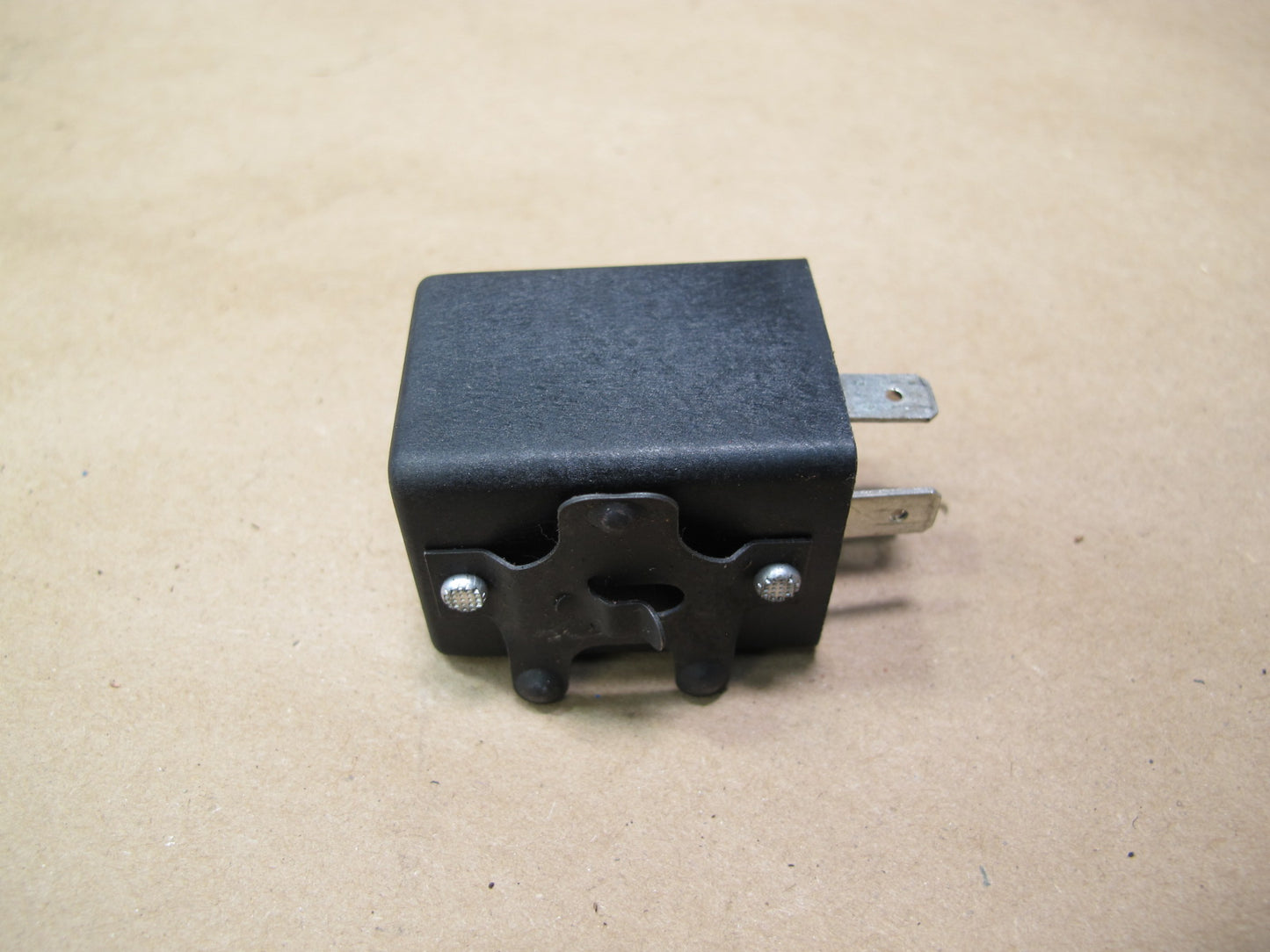 1984-1991 Porsche 928 S Wiper Relay 92861810400