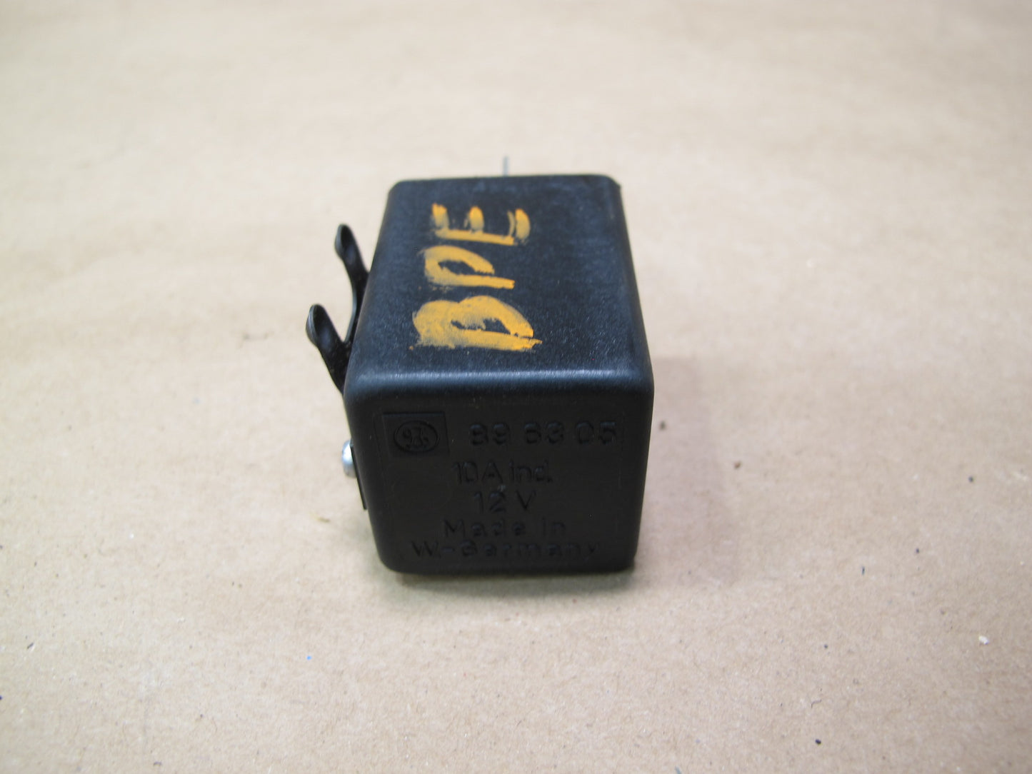 1984-1991 Porsche 928 S Wiper Relay 92861810400