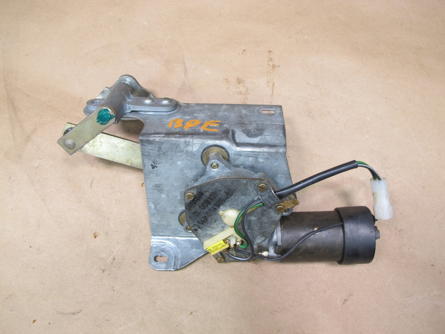 1984-1991 Porsche 928 S Rear Hatch Wiper Motor