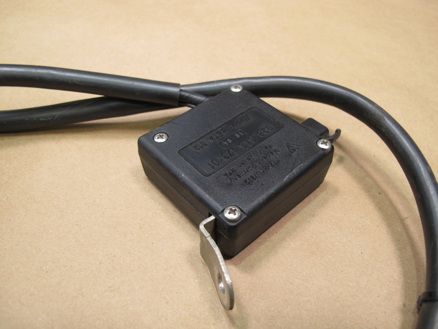 1984-1991 Porsche 928 S Audio Radio Antenna Amplifier Harness 92864517301