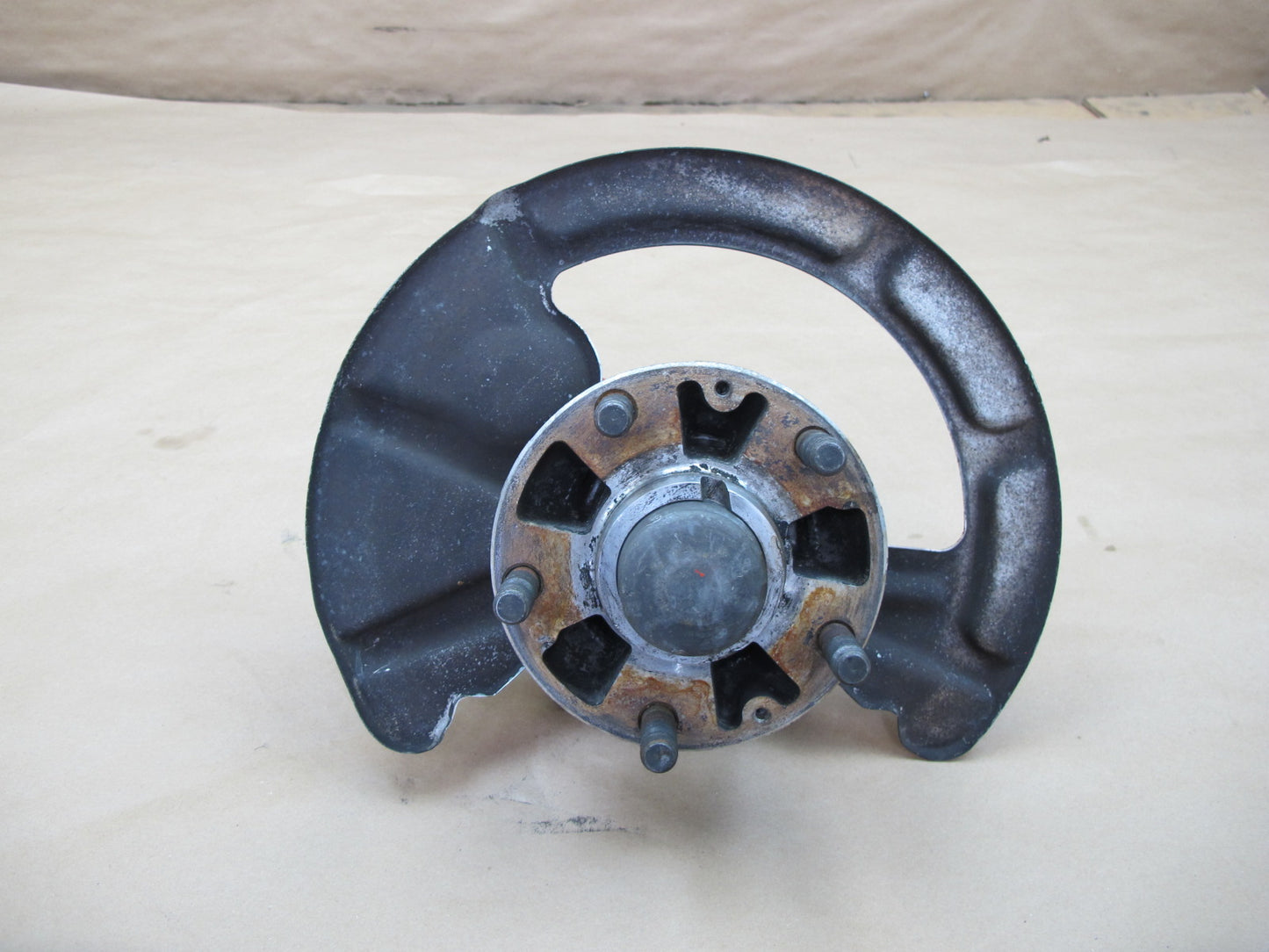 1984-1986 Porsche 928 Front Left Spindle Knuckle Wheel Hub Bearing