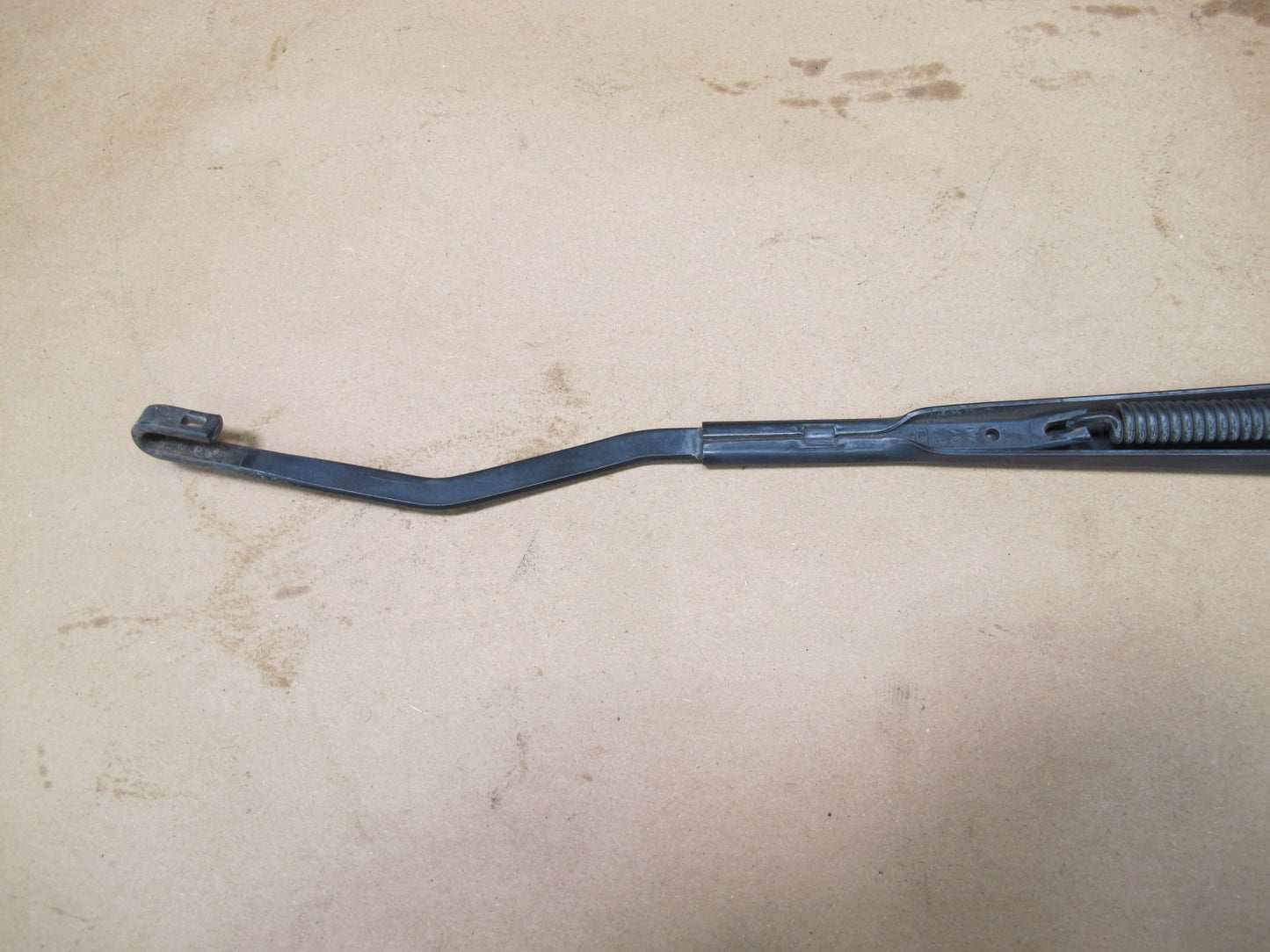 02-05 Ford Thunderbird Set of 2 Front Left & Right Windshield Wiper Arm OEM