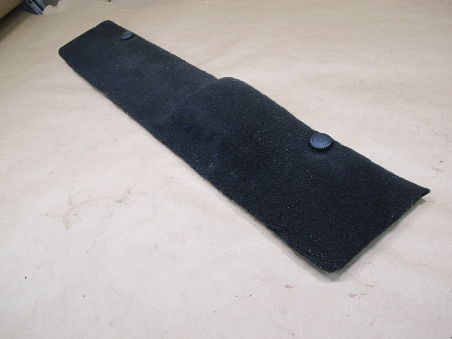 1984-1991 Porsche 928 S Rear Trunk Tool Holder Carpet Cover 92855118105