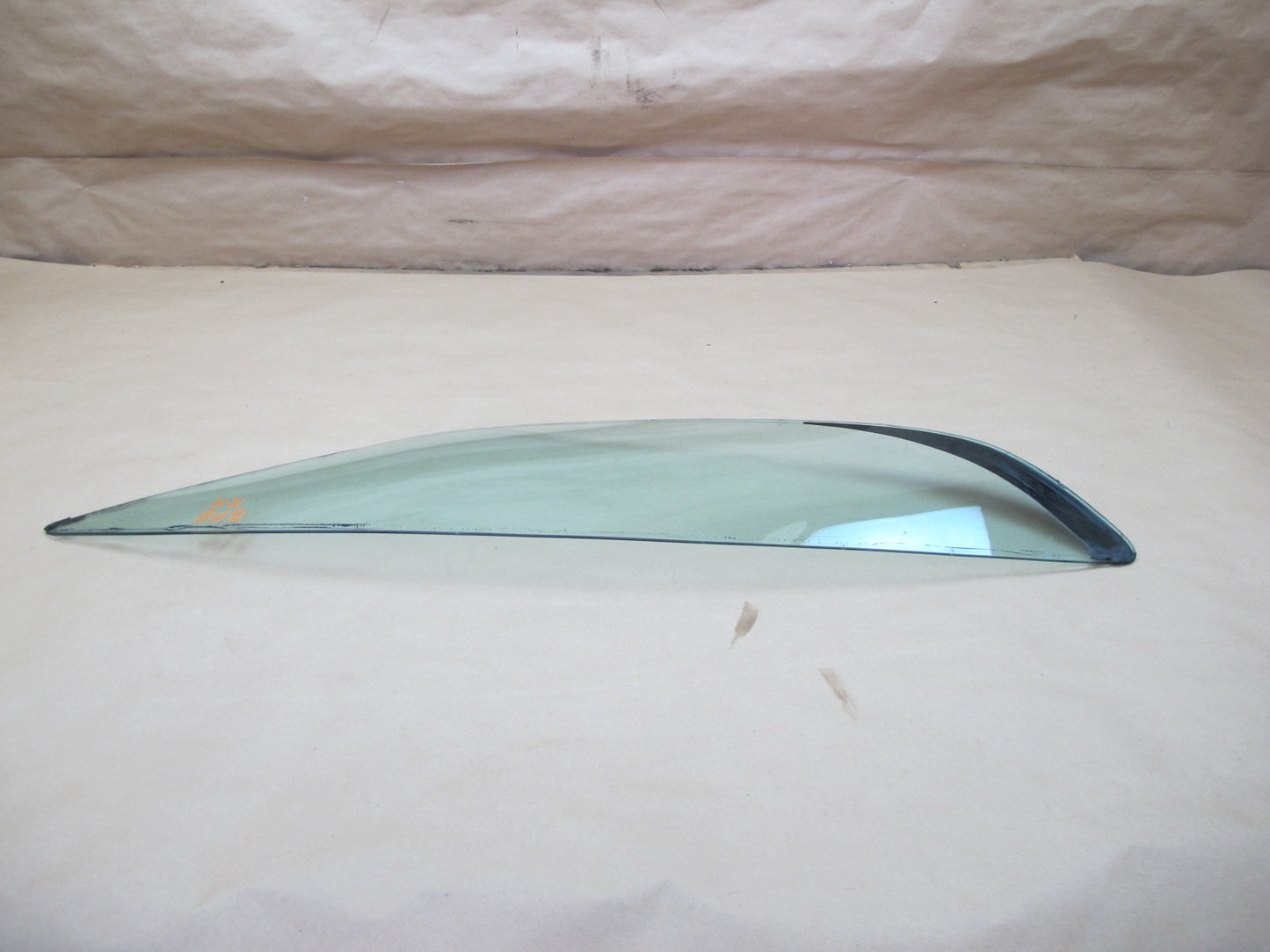 1984-1991 Porsche 928 S Rear Right Quarter Glass Window