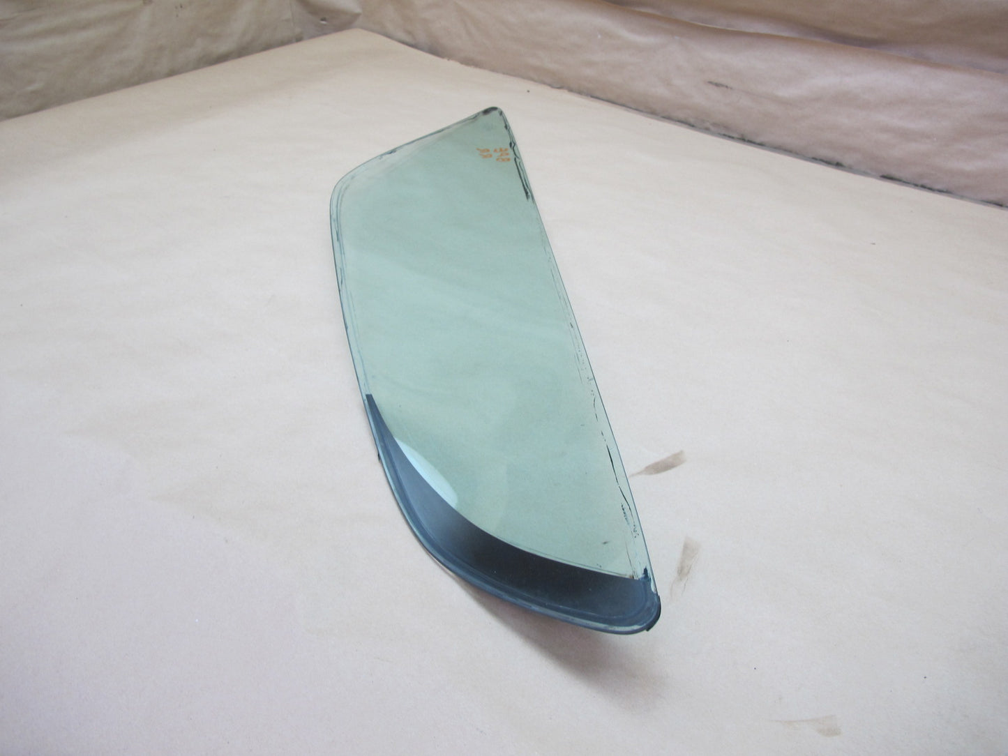 1984-1991 Porsche 928 S Rear Right Quarter Glass Window