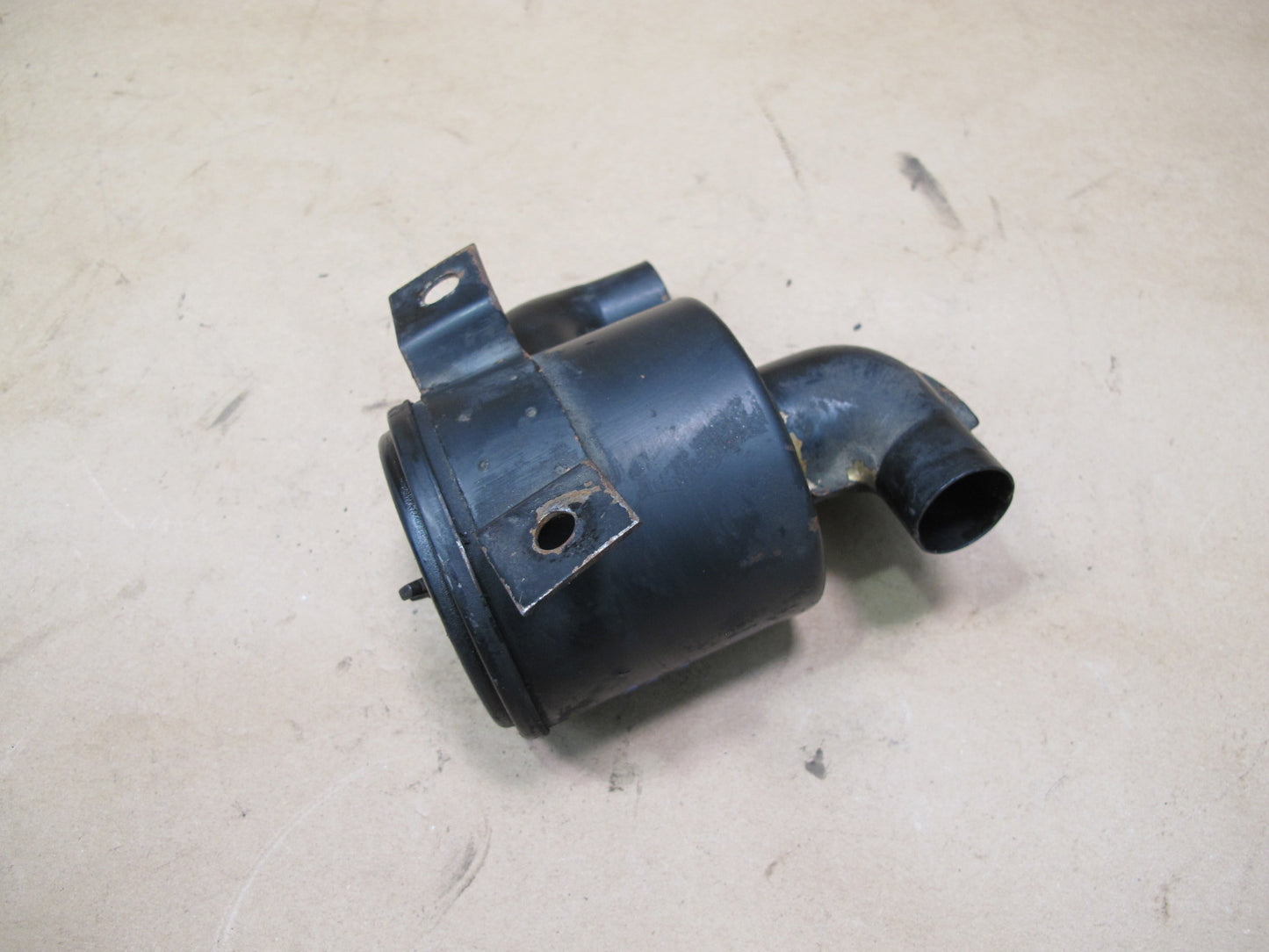 1984-1986 Porsche 928S Smog Pump Air Cleaner Canister 92811314500