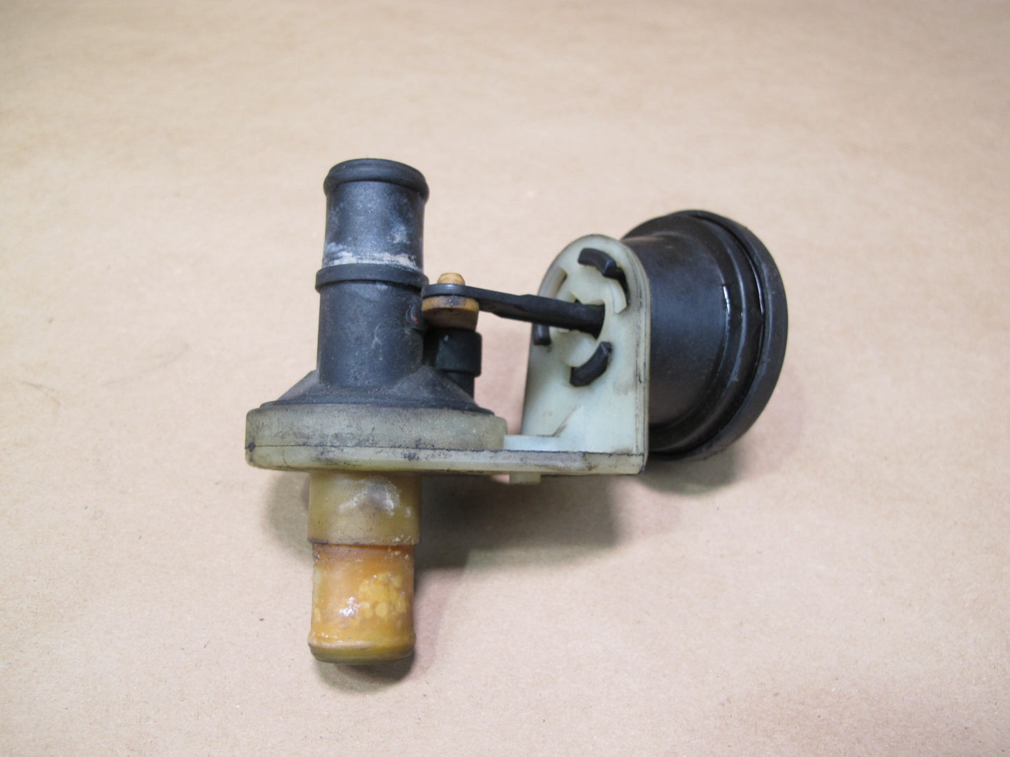 1978-1991 Porsche 928 S Heater Control Valve