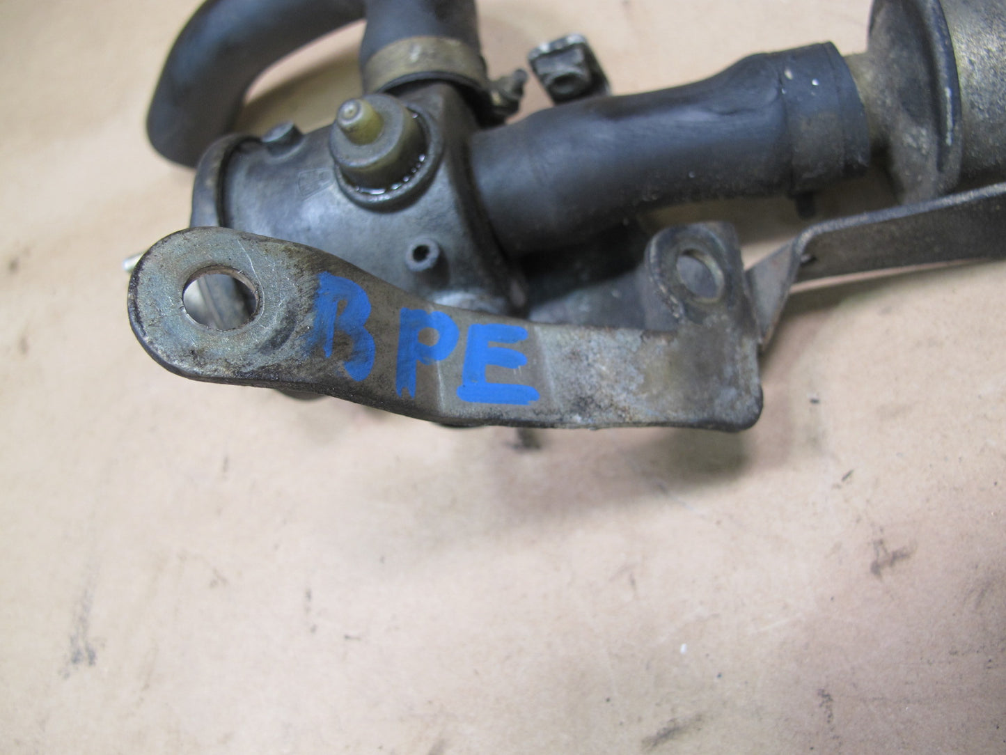 1984-1986 Porsche 928 S EGR Air Injection Valve