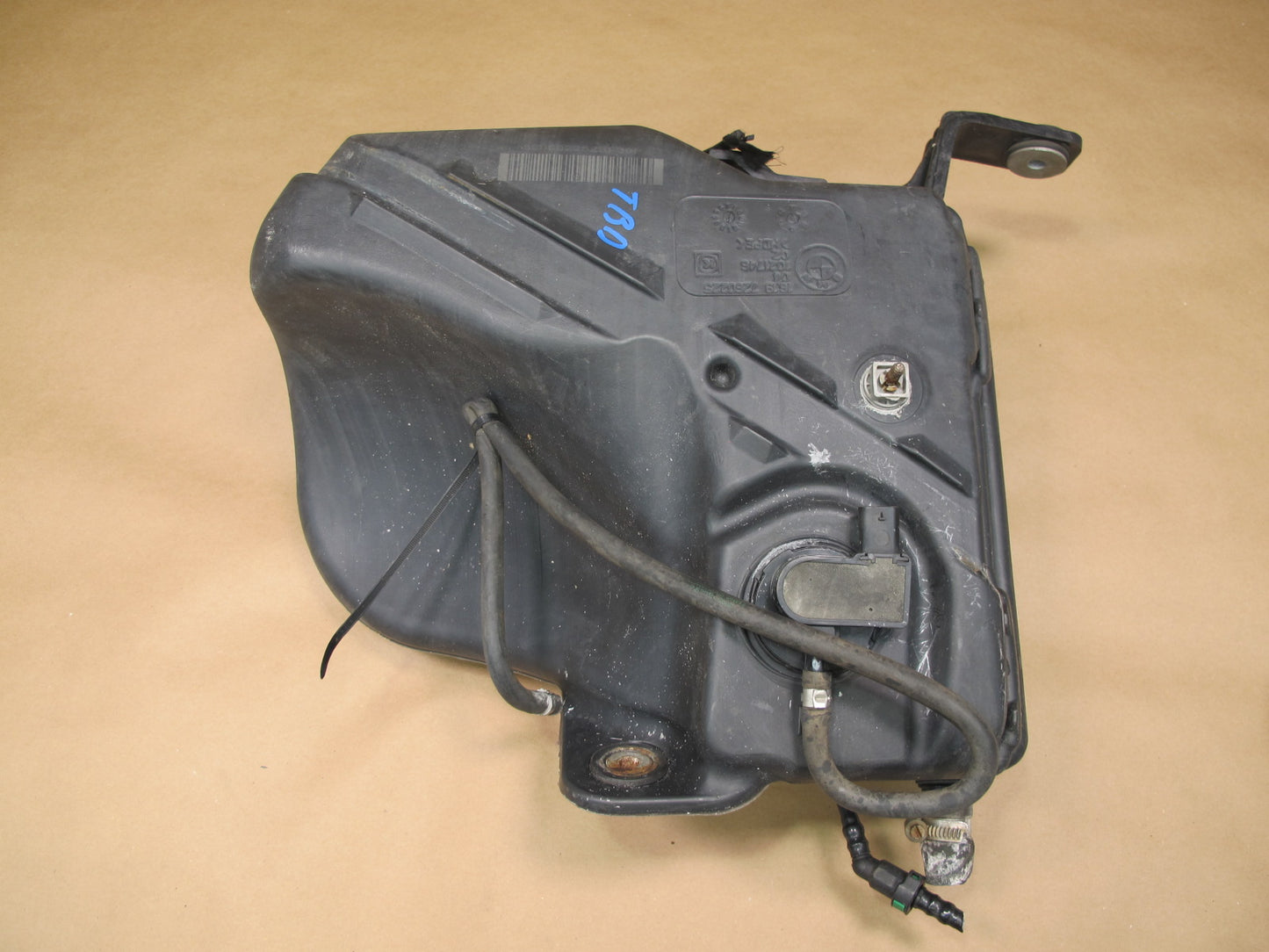 14-18 BMW F30 F31 328d 328dX Exhaust Fluid SCR Container Passive Tank OEM