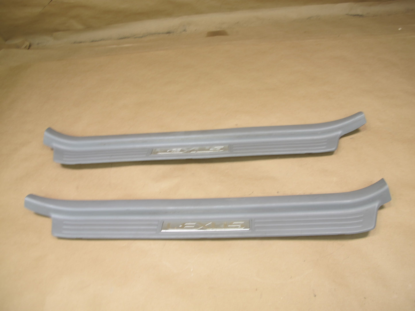 2003-2007 Lexus UZJ100L LX470 Front Door Scuff Sill Plate Trim Set of 2