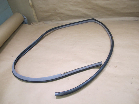 2003-2007 Lexus UZJ100L LX470 Front Left Door Weatherstrip Rubber Seal