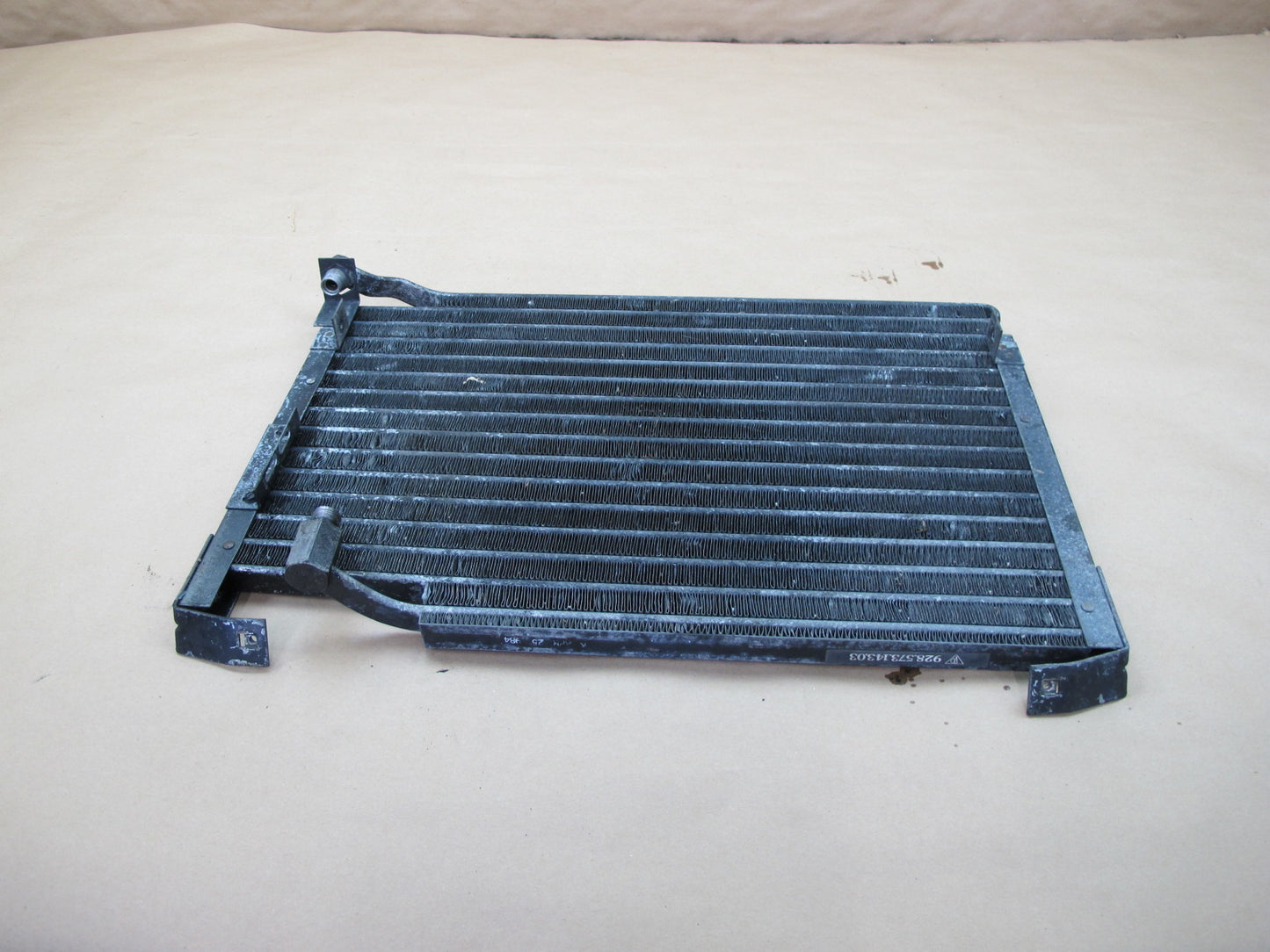 1984-1988 Porsche 928 S A/C Air Condition Condenser 92857314303